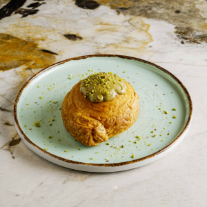 Croissant Roll Pistachio